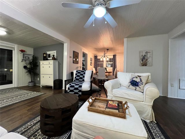 810 N TREMAIN STREET, Mount Dora, FL 32757