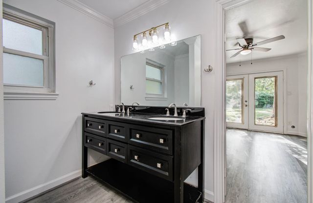 674 Ravensworth Drive, Conroe, TX 77302