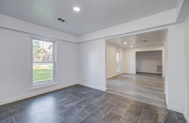 674 Ravensworth Drive, Conroe, TX 77302