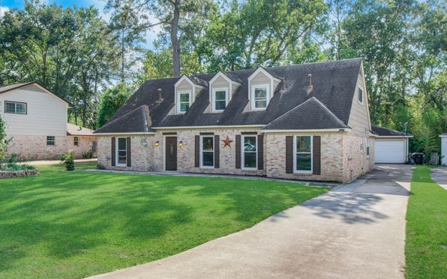 674 Ravensworth Drive, Conroe, TX 77302