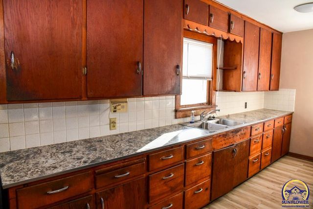 3337 SW 125th ST, Carbondale, KS 66414