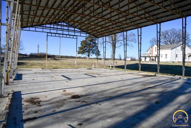3337 SW 125th ST, Carbondale, KS 66414