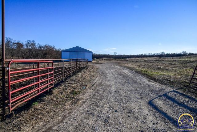3337 SW 125th ST, Carbondale, KS 66414