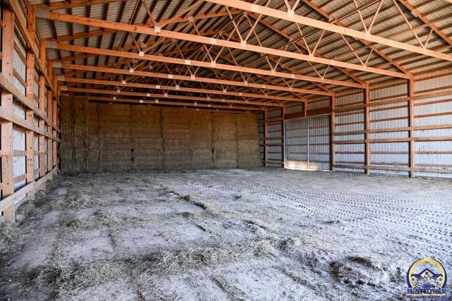 3337 SW 125th ST, Carbondale, KS 66414