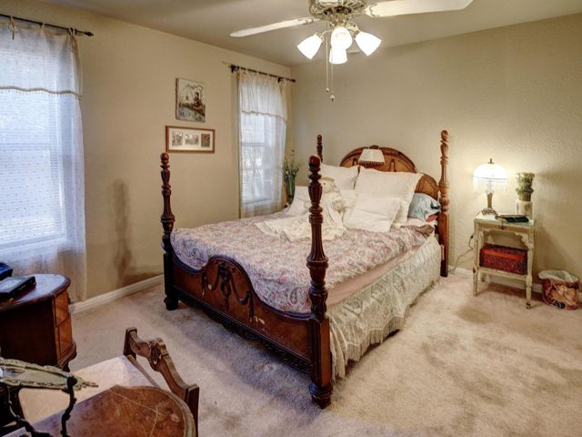 191 Mamalu DR, Bastrop, TX 78602