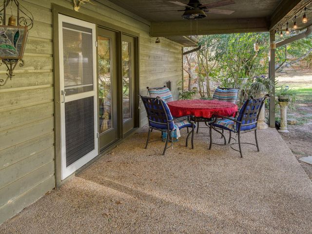 191 Mamalu DR, Bastrop, TX 78602