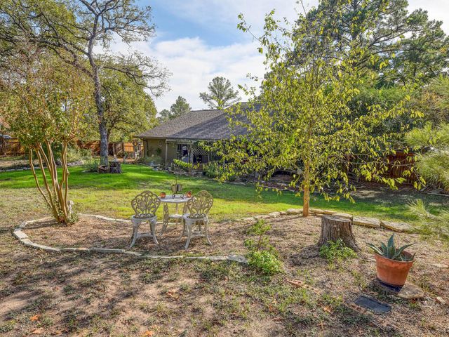 191 Mamalu DR, Bastrop, TX 78602