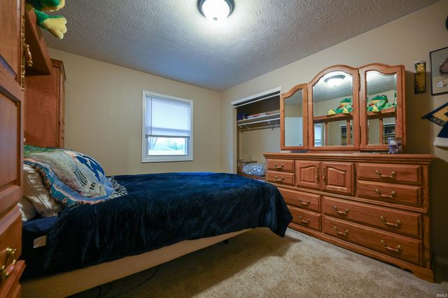 705 PINOAK Drive, Kokomo, IN 46901