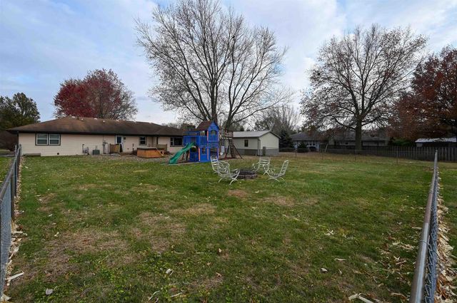 705 PINOAK Drive, Kokomo, IN 46901