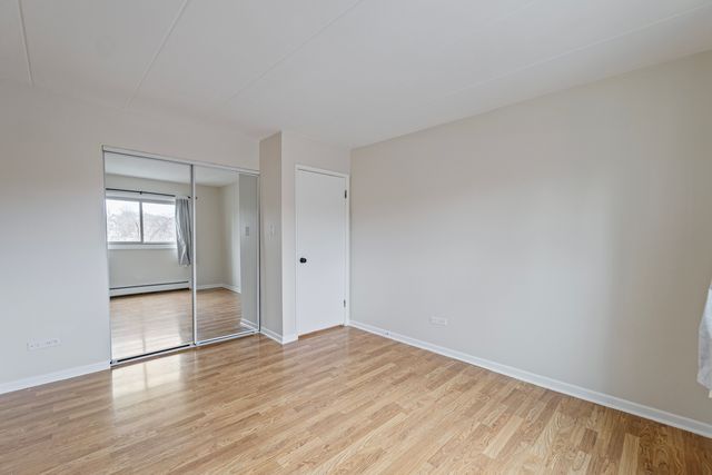 12830 S 71st Avenue 104, Palos Heights, IL 60463