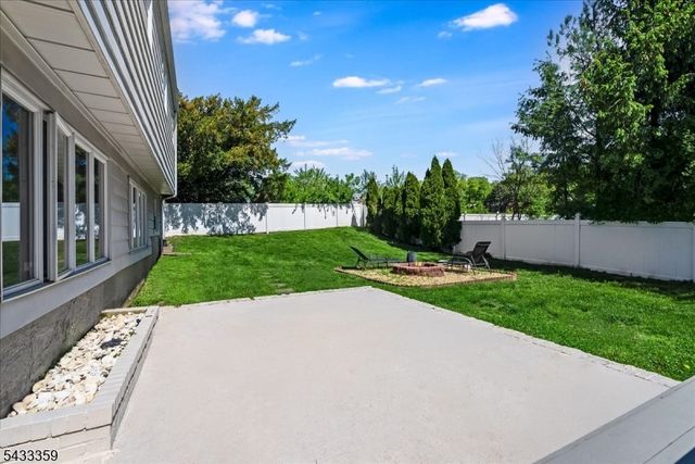 32 Brantwood Pl, Clifton City, NJ 07013