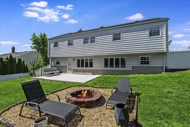 32 Brantwood Pl, Clifton City, NJ 07013