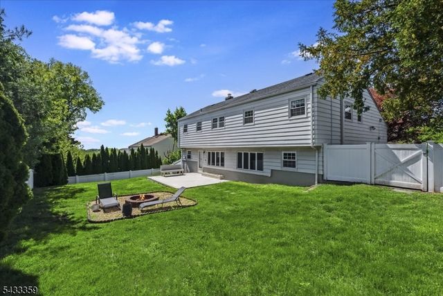 32 Brantwood Pl, Clifton City, NJ 07013