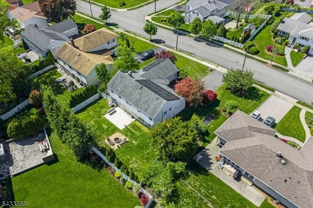 32 Brantwood Pl, Clifton City, NJ 07013