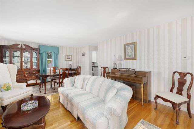 3 Redwood Drive, North Providence, RI 02911