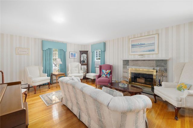 3 Redwood Drive, North Providence, RI 02911