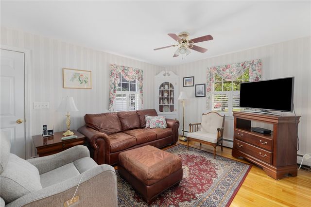 3 Redwood Drive, North Providence, RI 02911