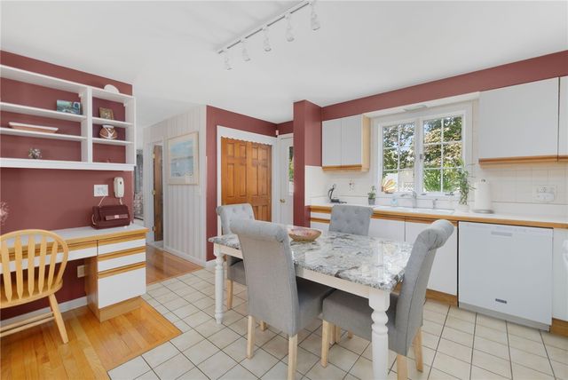 3 Redwood Drive, North Providence, RI 02911