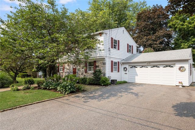 3 Redwood Drive, North Providence, RI 02911