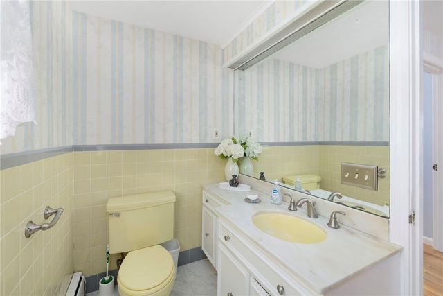 3 Redwood Drive, North Providence, RI 02911