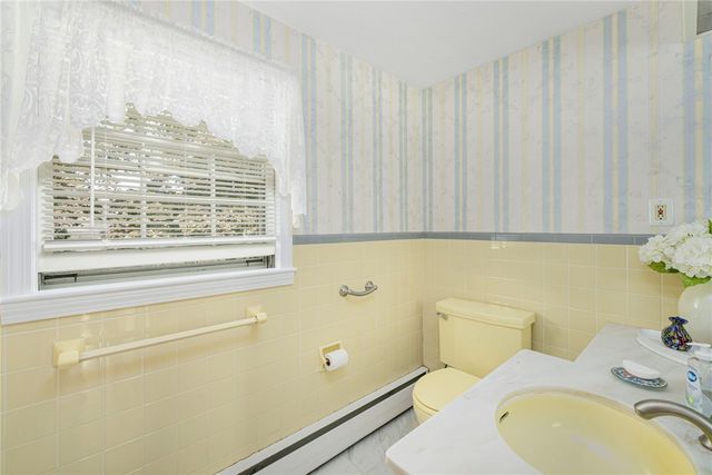 3 Redwood Drive, North Providence, RI 02911