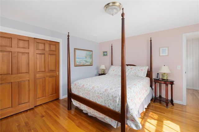 3 Redwood Drive, North Providence, RI 02911