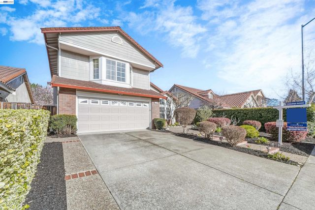 280 Summerford Cir, San Ramon, CA 94583