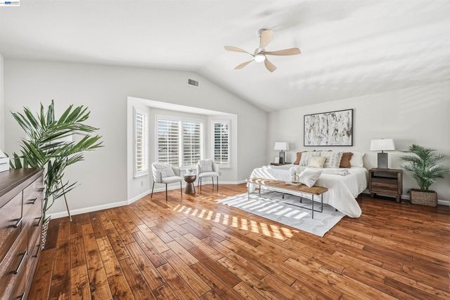 280 Summerford Cir, San Ramon, CA 94583