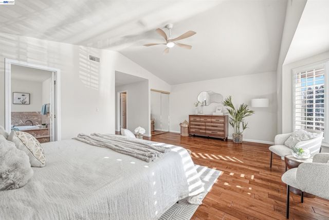 280 Summerford Cir, San Ramon, CA 94583