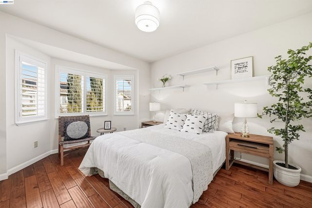 280 Summerford Cir, San Ramon, CA 94583