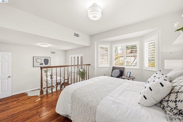 280 Summerford Cir, San Ramon, CA 94583