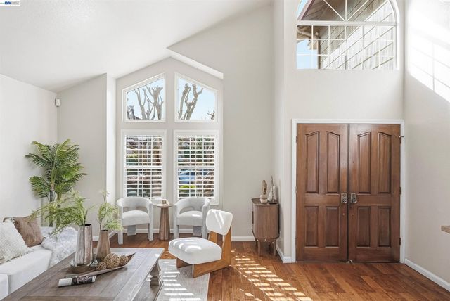 280 Summerford Cir, San Ramon, CA 94583