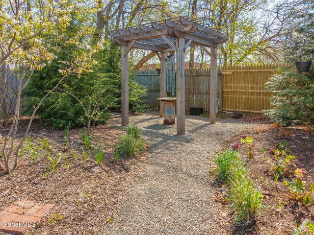 143 Rosemont Street, Albany, NY 12206