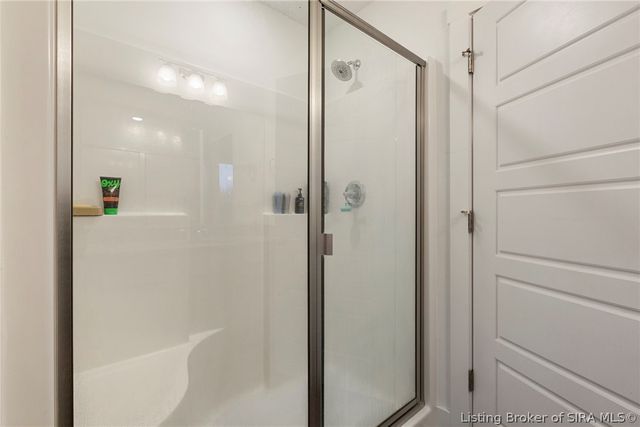 817 Wolf Run Park Boulevard, Jeffersonville, IN 47130