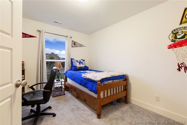 817 Wolf Run Park Boulevard, Jeffersonville, IN 47130