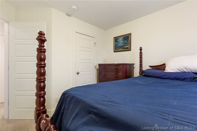 817 Wolf Run Park Boulevard, Jeffersonville, IN 47130