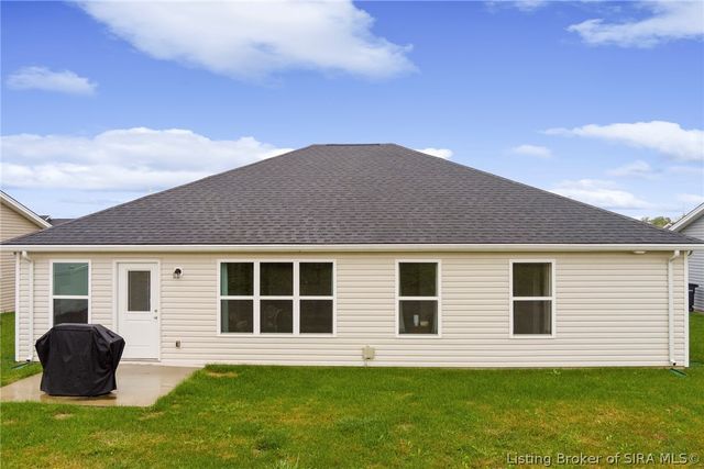 817 Wolf Run Park Boulevard, Jeffersonville, IN 47130