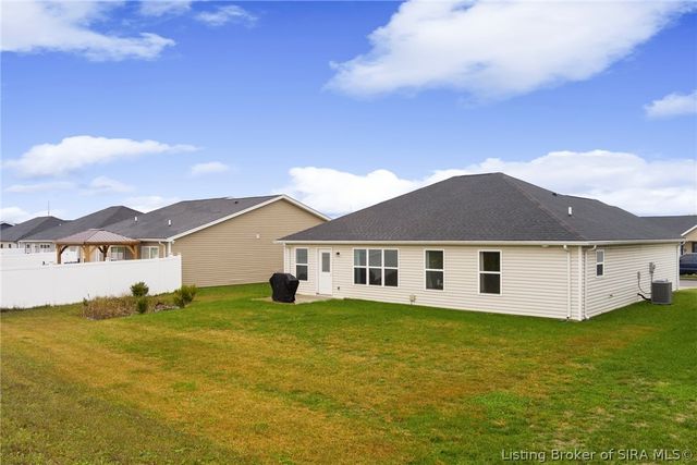 817 Wolf Run Park Boulevard, Jeffersonville, IN 47130