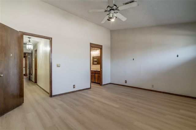 4713 Hemlock Circle, Oklahoma City, OK 73162