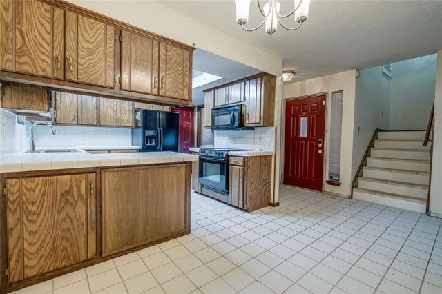 4713 Hemlock Circle, Oklahoma City, OK 73162
