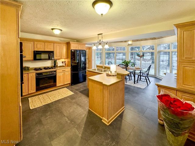 1424 Turnberry Drive, Boardman, OH 44512