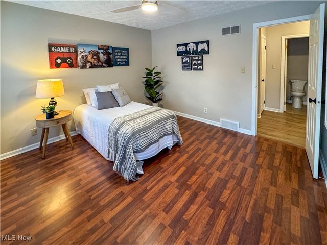 1424 Turnberry Drive, Boardman, OH 44512