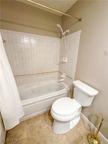 1424 Turnberry Drive, Boardman, OH 44512