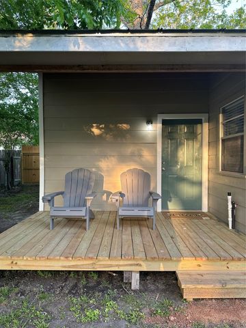 113 N Middle Street, Flatonia, TX 78941