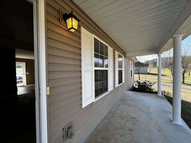 8659 Dog Branch Rd, Mount Pleasant, TN 38474