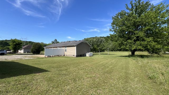 8659 Dog Branch Rd, Mount Pleasant, TN 38474
