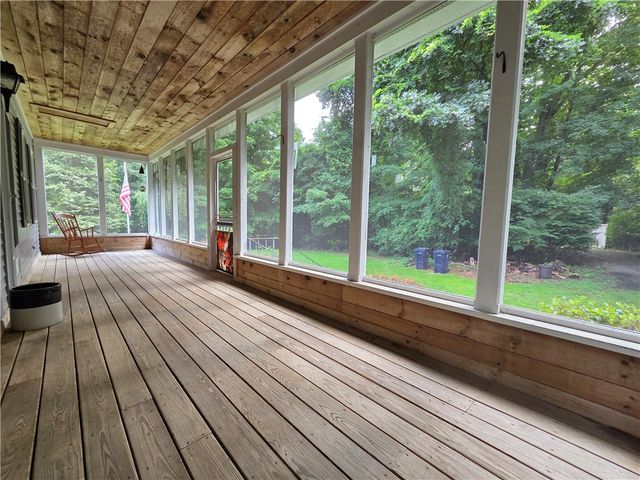 30 Earle Drive, North Kingstown, RI 02852