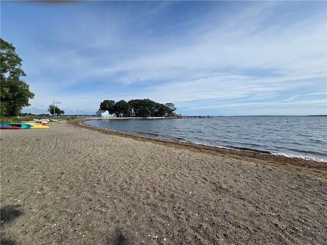 30 Earle Drive, North Kingstown, RI 02852