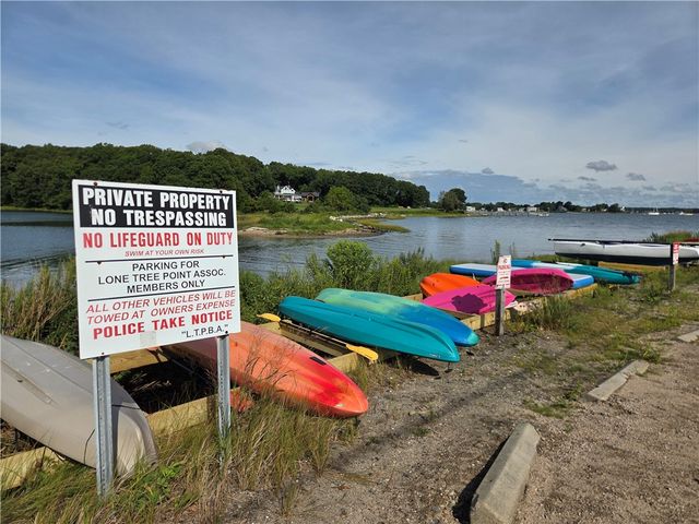 30 Earle Drive, North Kingstown, RI 02852