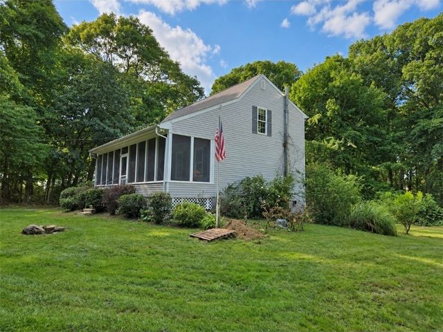 30 Earle Drive, North Kingstown, RI 02852